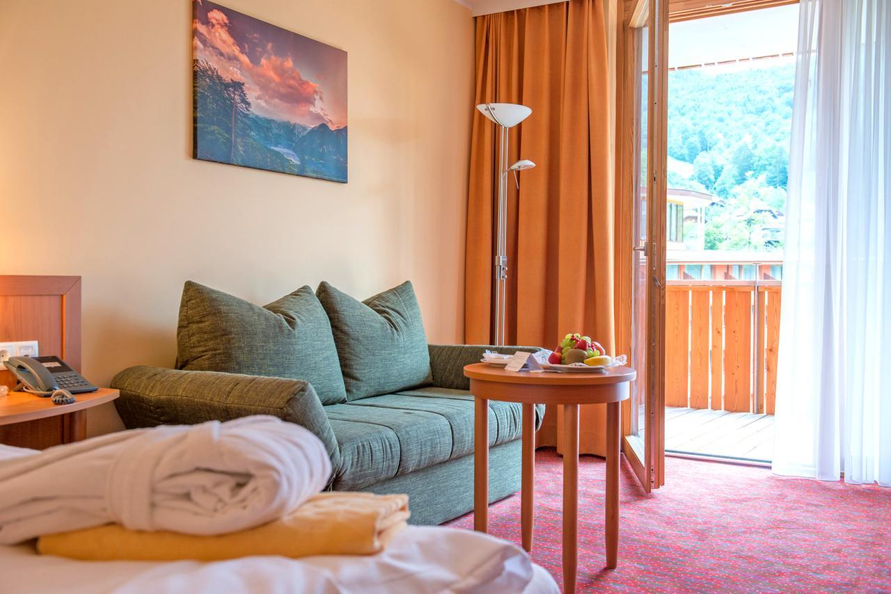 Vivea Gesundheitshotel Bad Goisern Buitenkant foto