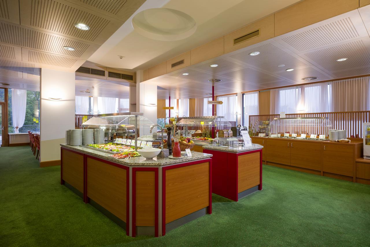 Vivea Gesundheitshotel Bad Goisern Buitenkant foto